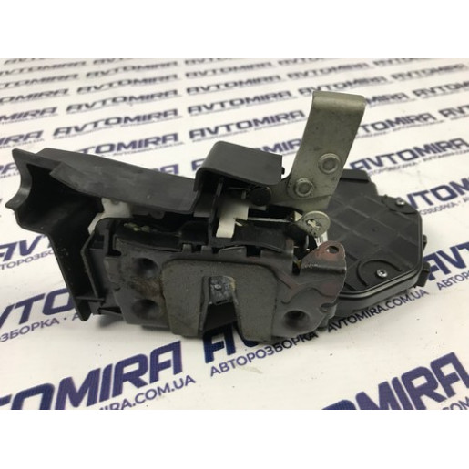 Замок двери передней правой Ford Mondeo 2007-2014 6M2AR21812MC